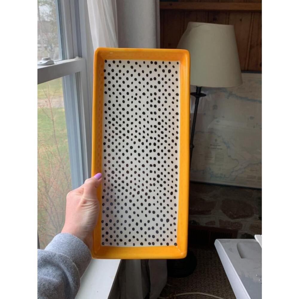 Serving tray